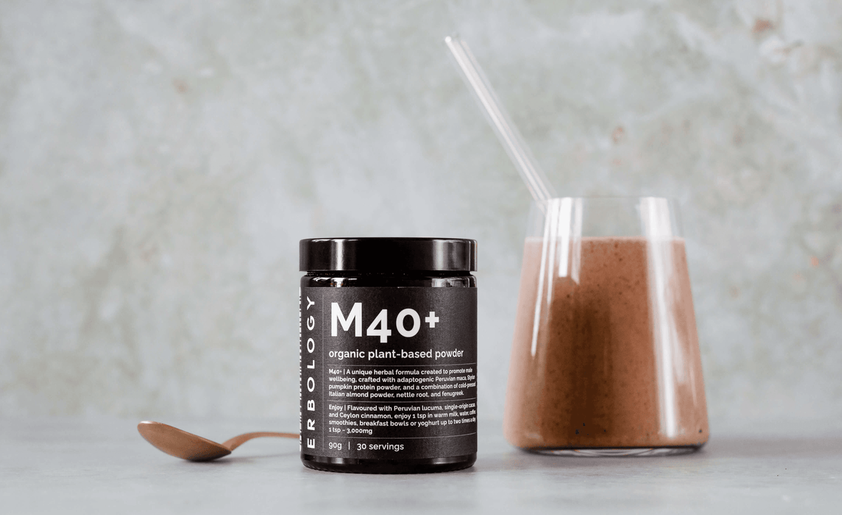 ERBOLOGY : le latte du matin Powerhouse au M40+, force, concentration et une douceur noisette-cacao - Farmatuur
