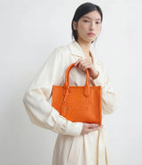 Alima Deluxe Tote M (à base d'orange) - Farmatuur