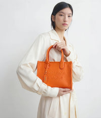 Alima Deluxe Tote M (à base d'orange) - Farmatuur