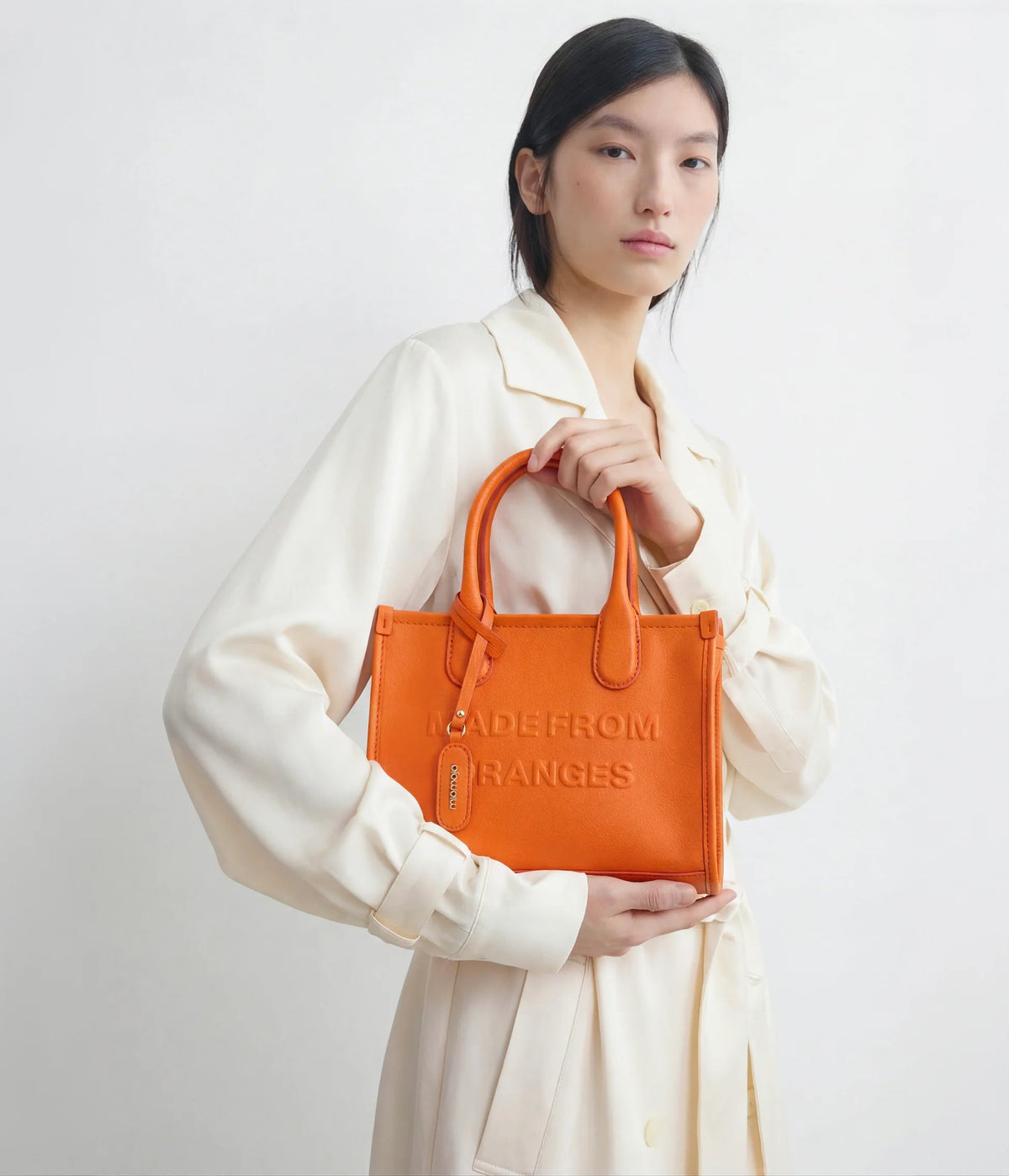 Alima Deluxe Tote M (à base d'orange) - Farmatuur