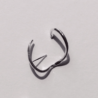 Boucle d'oreille Kosa - (À L'UNITÉ : GAUCHE) - Farmatuur